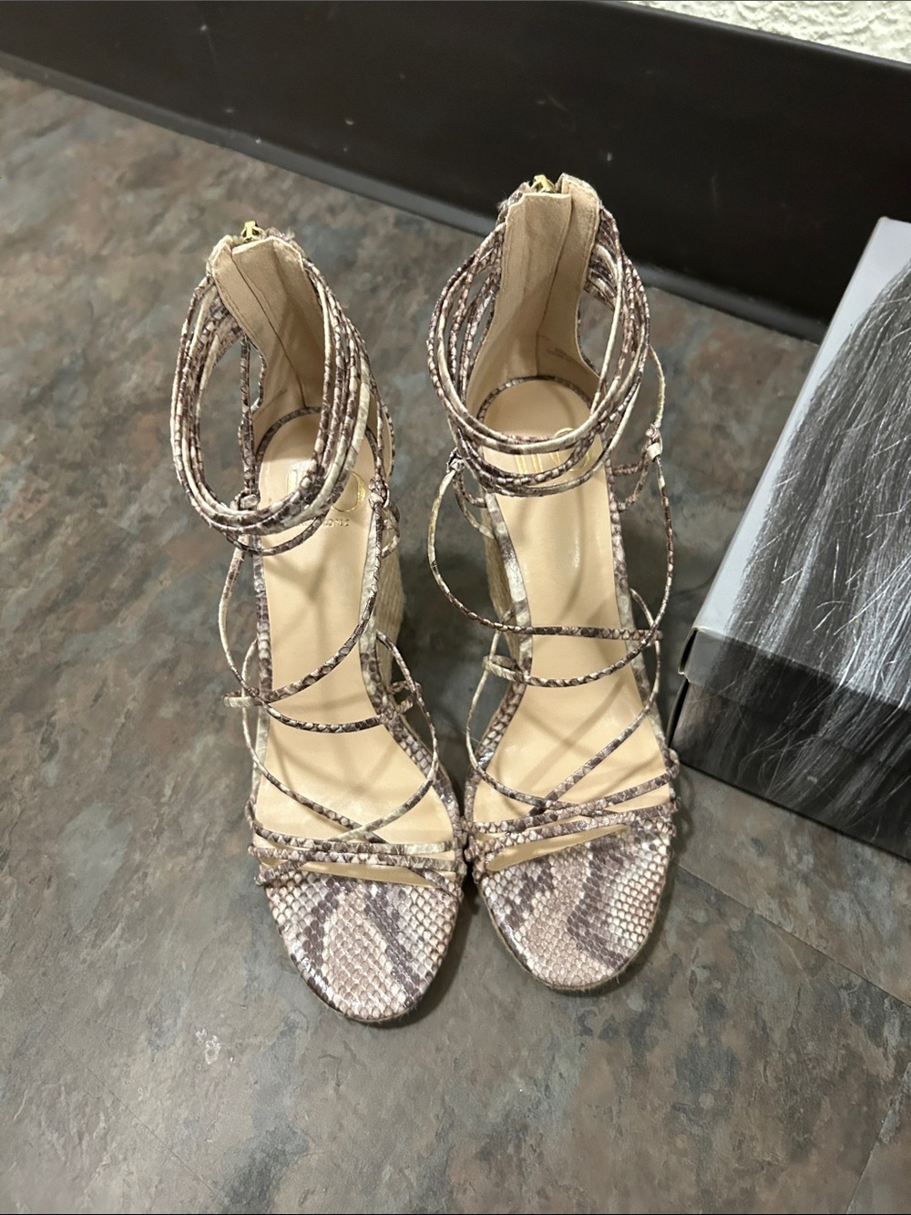 Jennifer Lopez Taupe Snake-Print Wedge Sandals with Jute Platform - Picture 9 of 16
